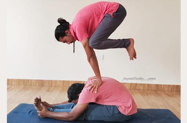 Aarya Yoga